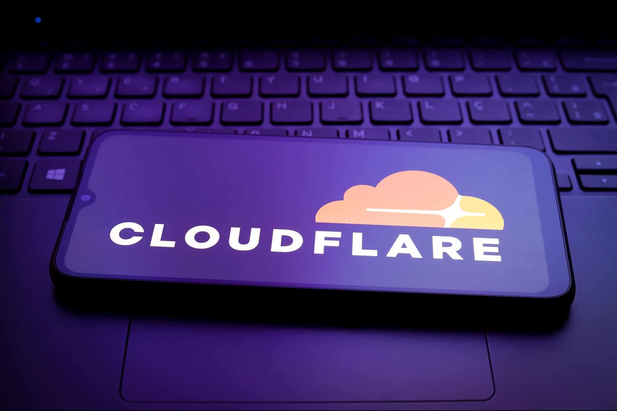 Cloudflare bloqueará por defecto a los rastreadores de IA para proteger el contenido original